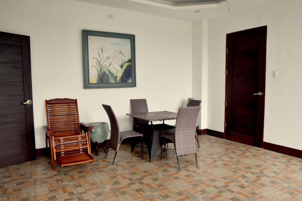 Isla De Oro Hotel Mamburao Экстерьер фото